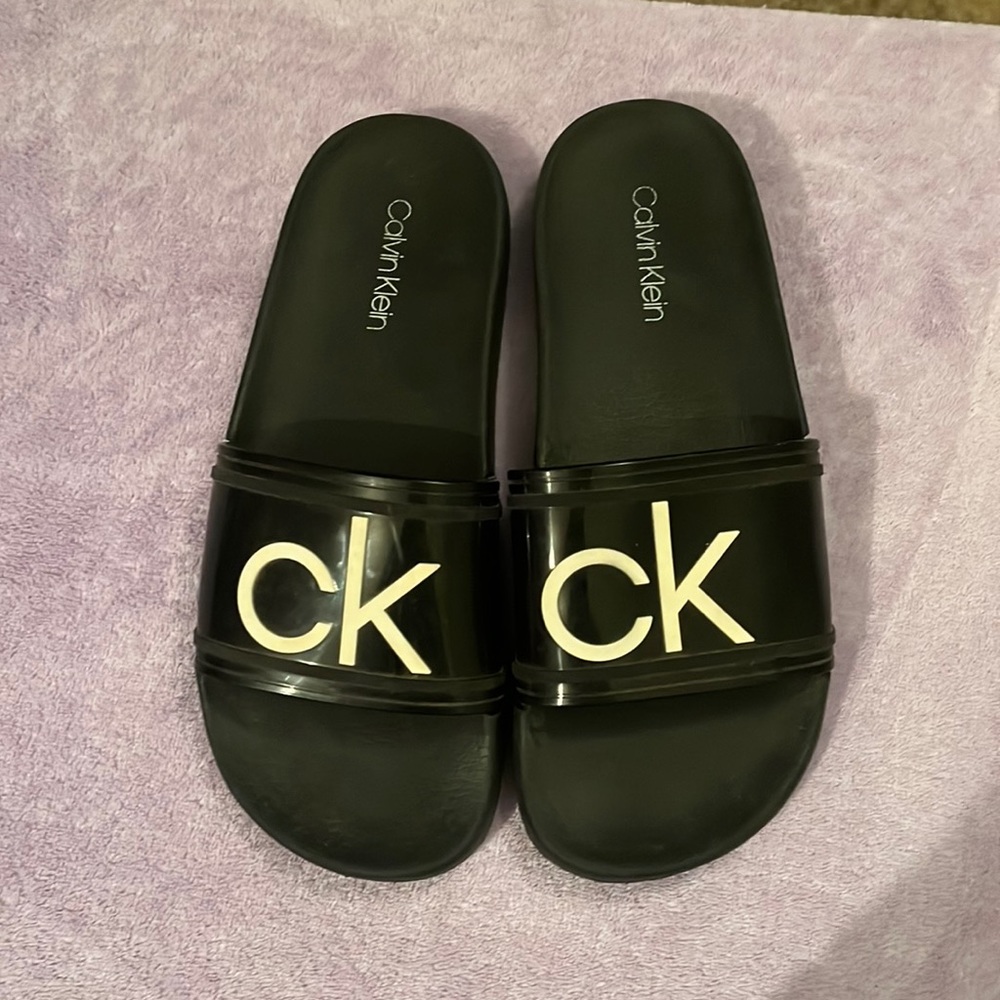 Calvin Klein Slip-on Sandals Black and White Size: 7M